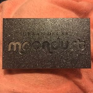 Urban Decay Moondust eyeshadow pallet